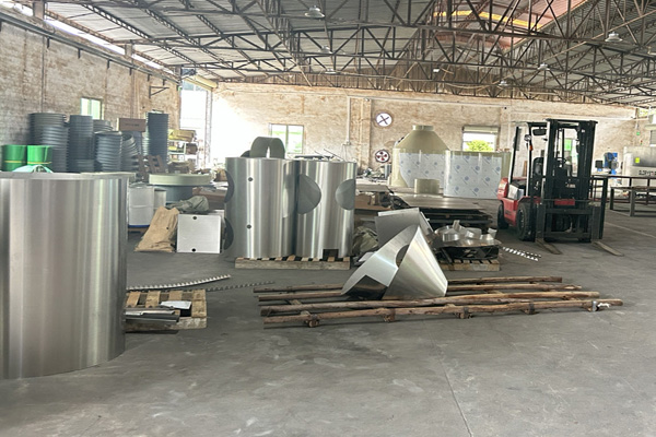 工廠生產(chǎn)車(chē)間